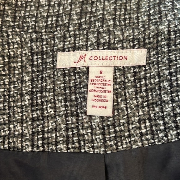JM Collection sz 8 vintage 4 buttoned lined jacket with pockets and cuffs. - Picture 5 of 11